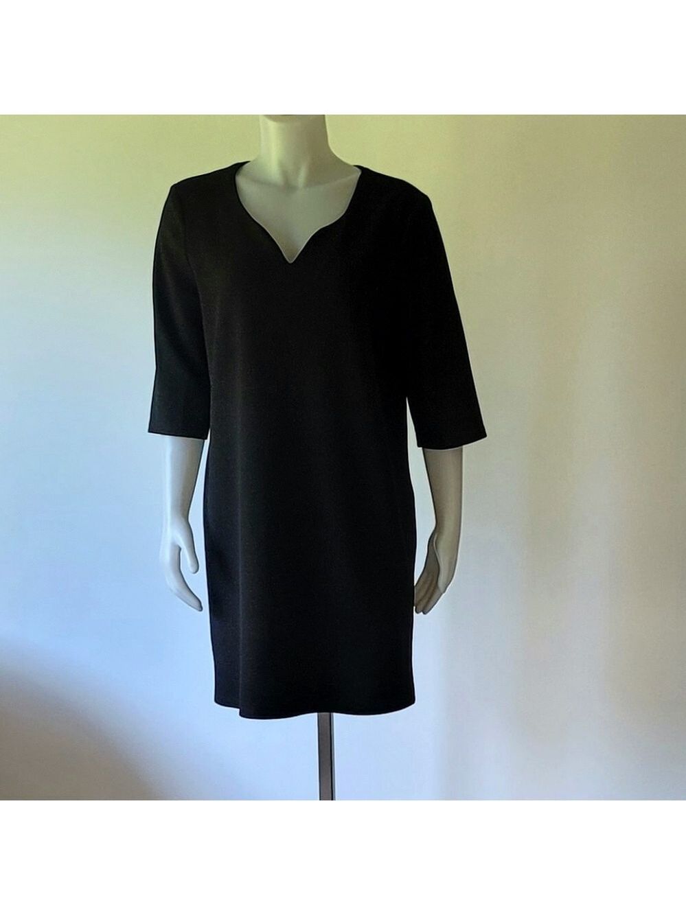Jules & Leopold Women's Shimmery Dress Size L
